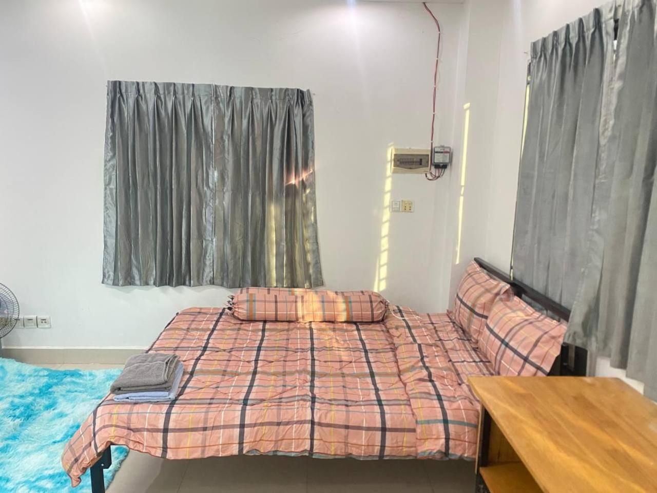 Apartamento The Moonvine On 360 Phnom Penh Exterior foto